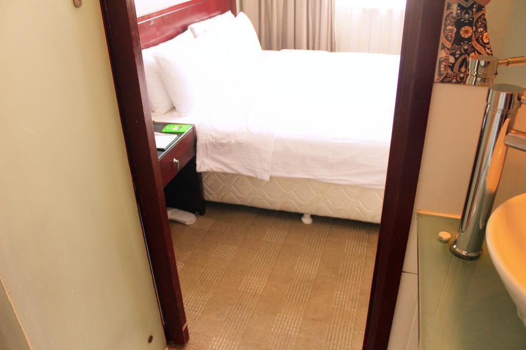 Days Inn Forbidden City Pekin Zewnętrze zdjęcie