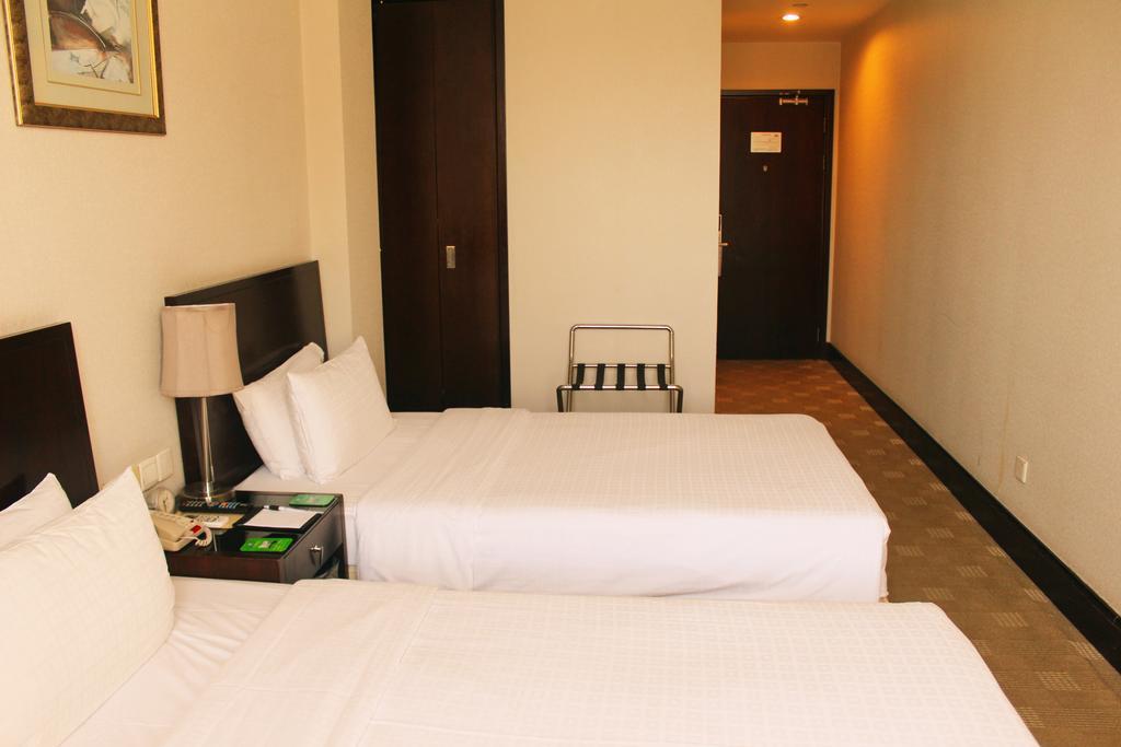 Days Inn Forbidden City Pekin Zewnętrze zdjęcie