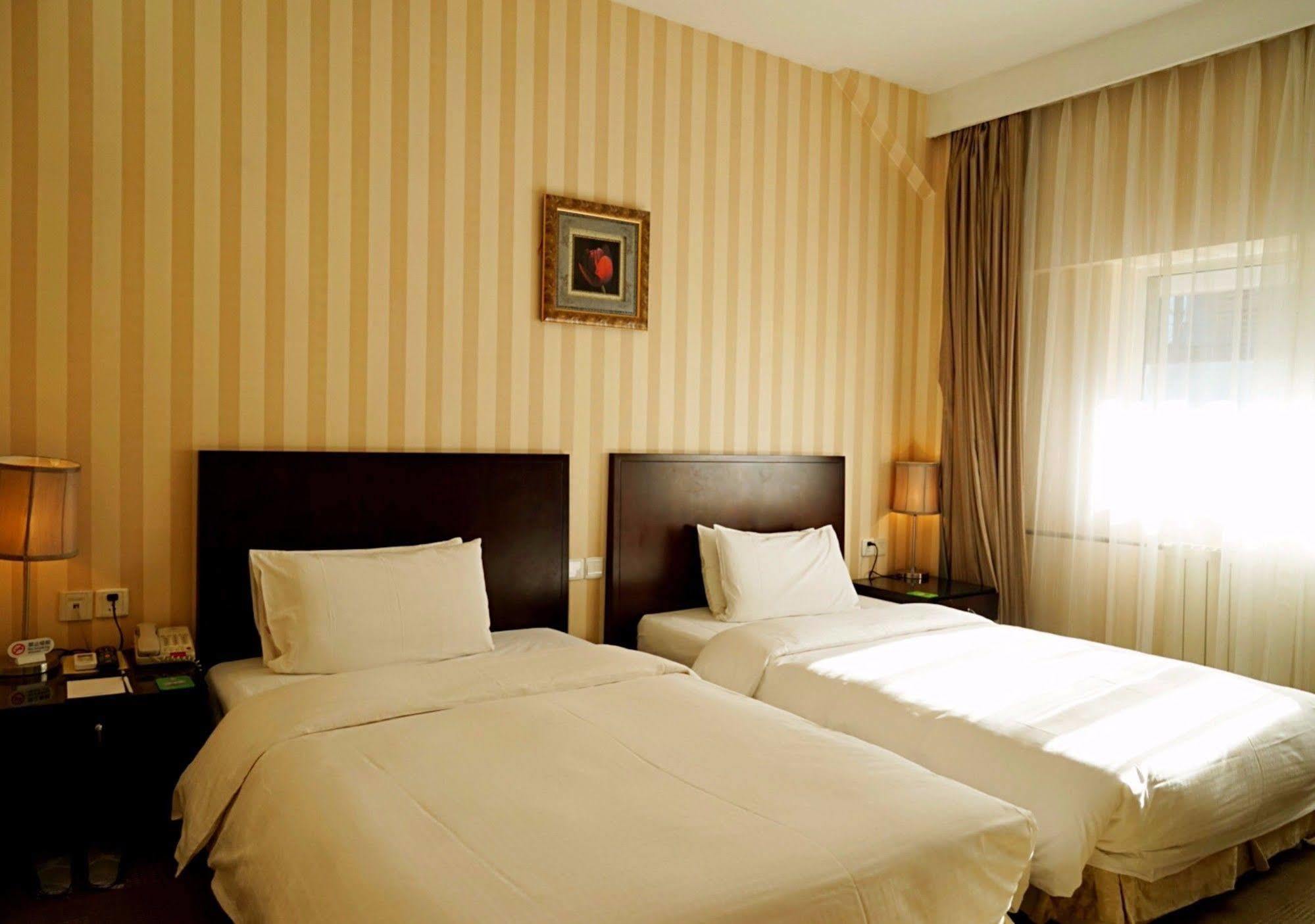 Days Inn Forbidden City Pekin Zewnętrze zdjęcie